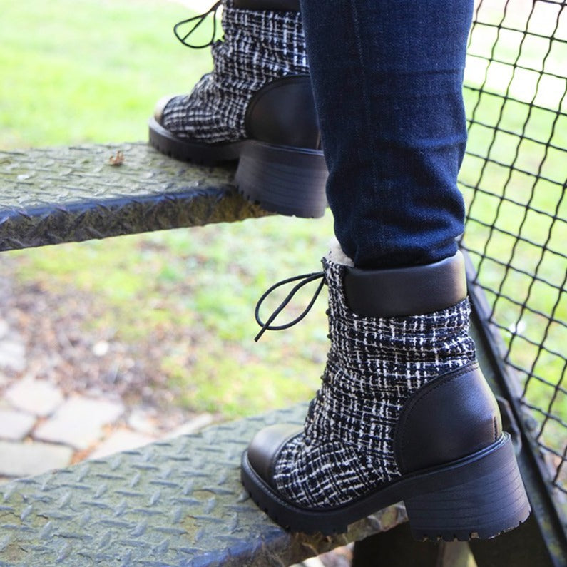 Boots lady sale
